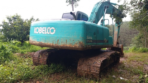 ขาย 890,000 KOBELCO SK 200-6 yn 07 ไฟฟ้าครบ เครื่องดี ปั้มแรง เอวแน่น ช่วงล่างเต็ม เอกสารอินวอยทร์ รถสวยพร้อมใช้ รถอยู่ จันทบุรี 064-191-1112 ขาย 890,000 KOBELCO SK 200-6 yn 07 ไฟฟ้าครบ เครื่องดี ปั้มแรง เอวแน่น ช่วงล่างเต็ม เอกสารอินวอยทร์ รถสวยพร้อมใช้ รถอยู่ จันทบุรี 064-191-1112