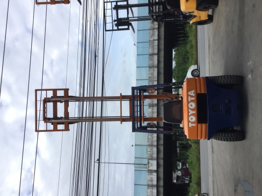 อาร์ ซี เอช โฟรคลิฟท์ ขาย โตโยต้า รุ่น 5 เครื่องดีเซล 2.5 ตัน