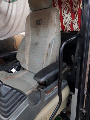 ขาย 1,350,000 CAT 320 D JAPAN ปี 2010 เล่มทะเบียน ทำงาน 16,000 ชม. ไฟฟ้าครบ เครื่องดี ปั้มแรง เอวแน่น ช่วงล่างแน่น รภสวยพร้อมใช้ รถอยู่ อยุธยา 090-772-3710 090-772-3708 ขาย 1,350,000 CAT 320 D JAPAN ปี 2010 เล่มทะเบียน ทำงาน 16,000 ชม. ไฟฟ้าครบ เครื่องดี ปั้มแรง เอวแน่น ช่วงล่างแน่น รภสวยพร้อมใช้ รถอยู่ อยุธยา 090-772-3710 090-772-3708