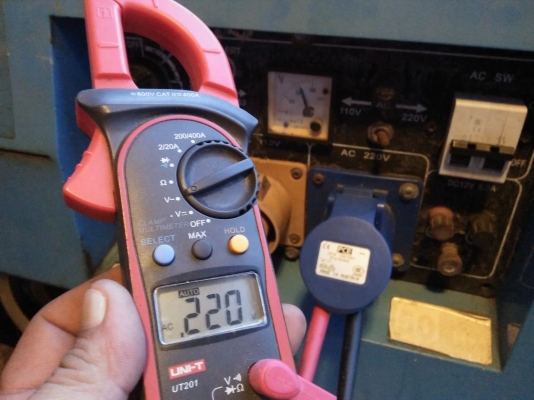 ขายเครื่องเชื่อมสนามพร้อมปั่นไฟฟ้าดีเซล 5kvaเชื่อมในตัว180Amp CATS