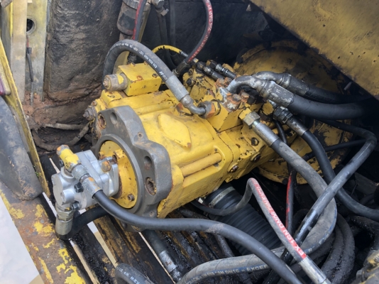 ขายด่วน แม็คโคร KOBELCO SK200 MART III สภาพสวยพร้อมใช้งาน เครืองปั้มดีเยี่ยม สนใจสอบถาม 093 0764943  คุณ ตั้ม