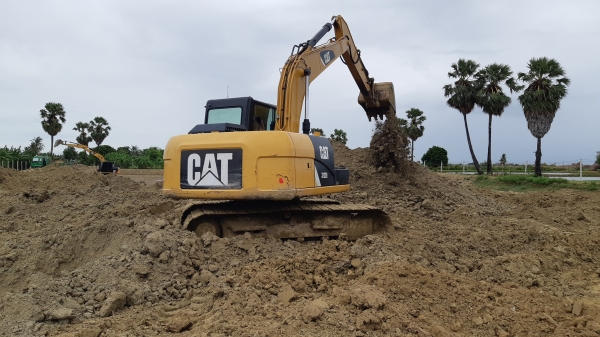 CAT312D2รถสวยมือเดียวป้ายแดงไฟฟัาครบแอรเย็นเอกสารพร้อมโอน