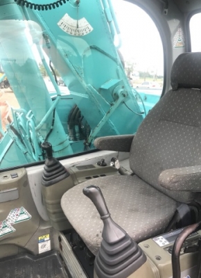 ขายรถขุด KOBELCO SK200SR มีลายหัวกระแทก รถนอกนำเข้าเองจากญี่ปุ่น สภาพสวยพร้อมใช้ มีVDOการทำงานครับ