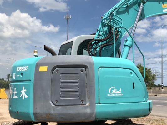 ขายรถขุด KOBELCO SK200SR มีลายหัวกระแทก รถนอกนำเข้าเองจากญี่ปุ่น สภาพสวยพร้อมใช้ มีVDOการทำงานครับ