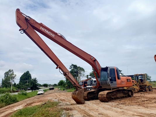ขายด่วน แบ็คโฮ ZX200-1 บูมยาว PC200 สภาพพร้อมใช้งาน