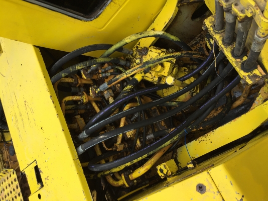 ขาย pc 120-3 คอนโทนน้ำมัน บุ๋งกี๋ไม่มีดังแน่นๆเลยคับ