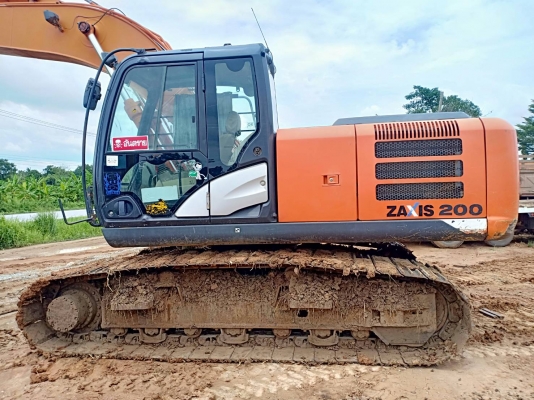 ขายด่วน แบคโฮ HITACHI ZX200-5G สภาพดี พร้อมใช้งาน ติดต่อ 085-2277316