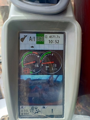 ขายด่วน แบคโฮ HITACHI ZX160-5G สภาพดี พร้อมใช้งาน ติดต่อ 085-2277316