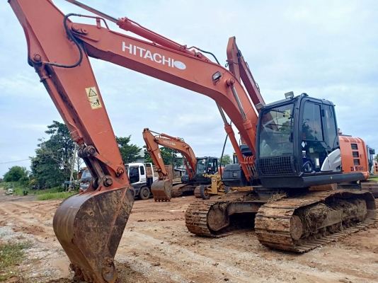 ขายด่วน แบคโฮ HITACHI ZX160-5G สภาพดี พร้อมใช้งาน ติดต่อ 085-2277316