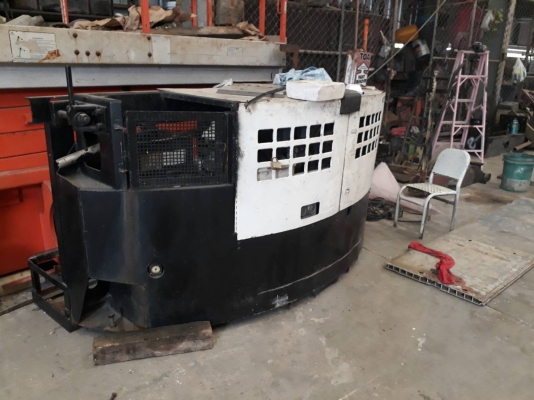 ขายเครื่องปั่นไฟ รถเทเลอร์ ใช้ติดรถคอนเทนเนอร์  รถหัวลาก  สภาพพร้อมใช้  สนใจติดต่อได้ที่  089-2050655  ด่วนๆๆๆๆ