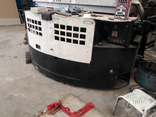 ขายเครื่องปั่นไฟ รถเทเลอร์ ใช้ติดรถคอนเทนเนอร์  รถหัวลาก  สภาพพร้อมใช้  สนใจติดต่อได้ที่  089-2050655  ด่วนๆๆๆๆ