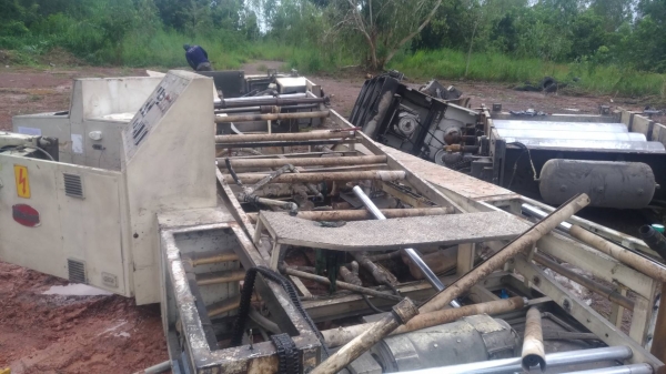 เครื่องรีดแผ่น,เครื่องพับ/ตัดแผ่นพลาสติกครับ