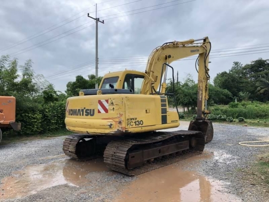 ขาย 985,000 KOMATSU pc 130-6 K สภาพเก่านอก 1 ปี 8,xxx ชั่วโมง บูมอามยาวพิเศษ  เครื่อง ขมิ้น มีลายหัวเจาะ เครื่องดี ปั้มแรง โซ่หนา เอวแน่น ไฟฟ้าครบ สภาพพร้อมใช้ เอกสารอินวอยทร์ รถอยู่ นครปฐม 064-191-1112