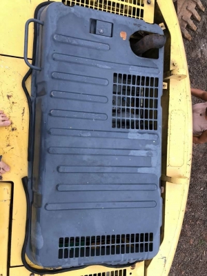 ขาย 985,000 KOMATSU pc 130-6 K สภาพเก่านอก 1 ปี 8,xxx ชั่วโมง บูมอามยาวพิเศษ  เครื่อง ขมิ้น มีลายหัวเจาะ เครื่องดี ปั้มแรง โซ่หนา เอวแน่น ไฟฟ้าครบ สภาพพร้อมใช้ เอกสารอินวอยทร์ รถอยู่ นครปฐม 064-191-1112