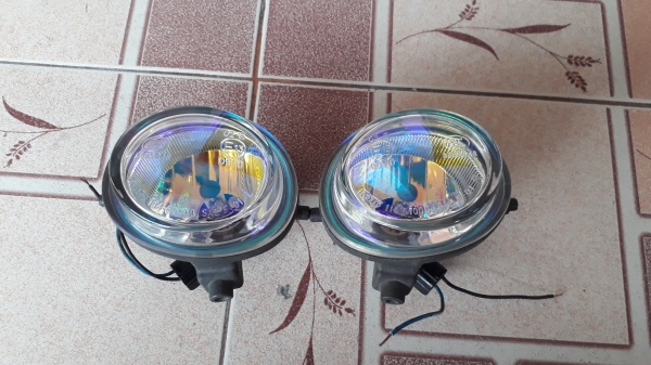 ไฟตัดหมอก ของรถ MAZDA 3 Mazda Rx-8 แท้มือสองจากญี่ปุ่น ยี้ห้อ KoiTo แบบเลนส์รุ้ง ไฟตัดหมอก ของรถ MAZDA 3 Mazda Rx-8 แท้มือสองจากญี่ปุ่น ยี้ห้อ KoiTo แบบเลนส์รุ้ง