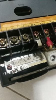 อินเวอร์เตอร์3แรง220vเข้า1เฟสออก3เฟส 220v ใช้กับมอเตอร์3เฟส อินเวอร์เตอร์3แรง220vเข้า1เฟสออก3เฟส 220v ใช้กับมอเตอร์3เฟส