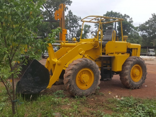 ขาย รถตัก KOMATSU JH30 เช็คใหม่พร้อมใช้งาน