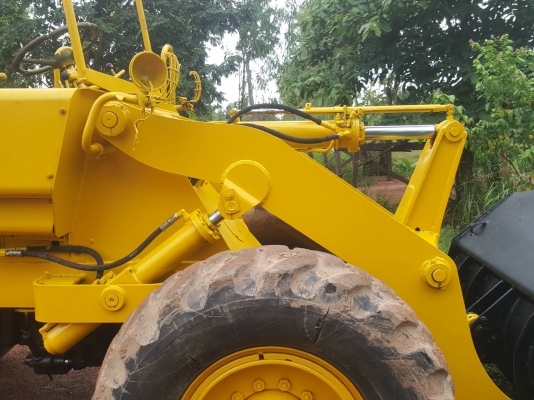 ขาย รถตัก KOMATSU JH30 เช็คใหม่พร้อมใช้งาน