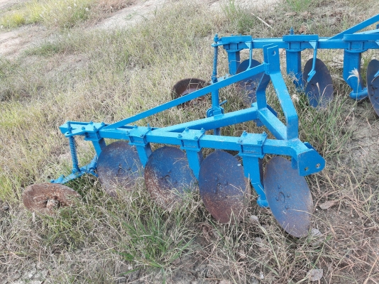 ขายผาน4 ราคา6,500 ใส่รถไถ 15 - 32แรง สนใจสอบถามได้ครับ 0819717099 ผอ.ภัทรพงษ์ ขายผาน4 ราคา6,500 ใส่รถไถ 15 - 32แรง สนใจสอบถามได้ครับ 0819717099 ผอ.ภัทรพงษ์