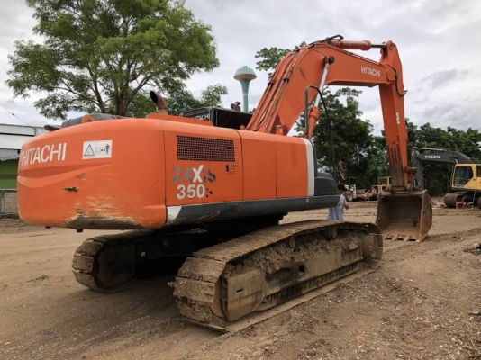 ขาย 1,190,000 บาท HITACHI ZX350-3G ทำงาน 17,xxx ชม เครื่องดี ปั้มแรง โช่หนา เอวแน่น ไฟฟ้าครบ เอกสารเล่มทะเบียนภาษีไม่ขาด  รถอยู่  เพชรบูรณ์  โทร 0610710295  สนใจ รายการสินค้า อื่นๆ ที่ เว็ปไชค์ Truck2Hand  https://www.truck2hand.com/index.php?actions=cont