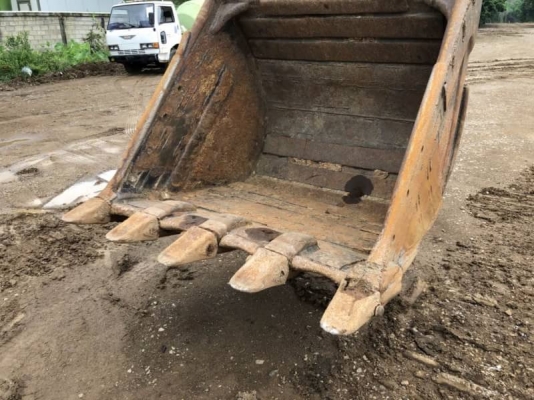 ขาย 1,190,000 บาท HITACHI ZX350-3G ทำงาน 17,xxx ชม เครื่องดี ปั้มแรง โช่หนา เอวแน่น ไฟฟ้าครบ เอกสารเล่มทะเบียนภาษีไม่ขาด  รถอยู่  เพชรบูรณ์  โทร 0610710295  สนใจ รายการสินค้า อื่นๆ ที่ เว็ปไชค์ Truck2Hand  https://www.truck2hand.com/index.php?actions=cont