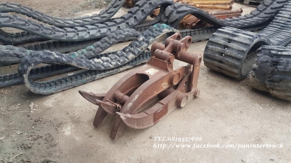 FROM JAPANตัวคีบปากหนีบไม้CLAMP SHELL สำหรับรถขุดไซค์ 60,65,75,100 /สินค้าเก่านอก ขายตามสภาพ/ ราคาขายเพียง: 27,000 บาท