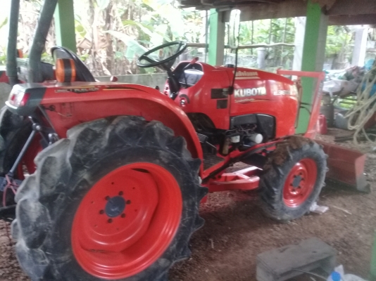 ขายรถไถ L3608  ปลายปี 53 อุปกรณ์หน้า หลังรถพร้อมใช้