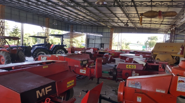 เครื่องอัดฟางมือสอง นำเข้าจากต่างประเทศ เครื่องสวย ราคาถูก มีบริการหลังการขาย มีช่างวิ่งหน้างาน