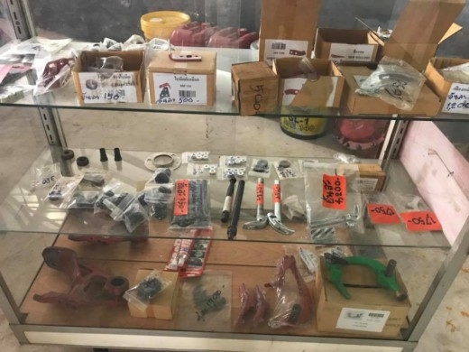 เครื่องอัดฟางมือสอง นำเข้าจากต่างประเทศ เครื่องสวย ราคาถูก มีบริการหลังการขาย มีช่างวิ่งหน้างาน