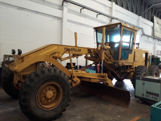 รถเกรด Caterpillar 12G