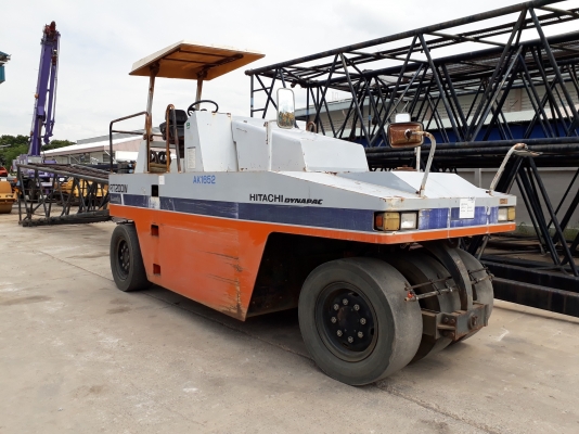 รถบด 7 ล้อยาง HITACHI RT200W