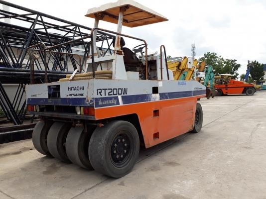 รถบด 7 ล้อยาง HITACHI RT200W