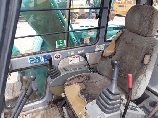 รถขุด Kobelco SK60-3
