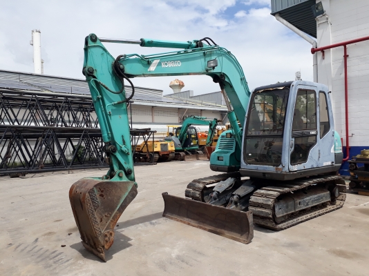 รถขุด Kobelco SK60-3