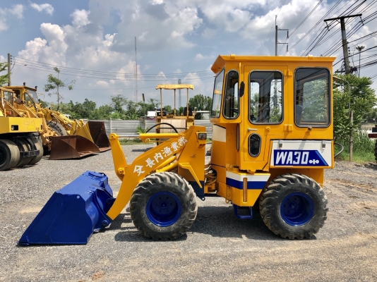 ขายรถตัก KOMATSU WA30-2 เครื่อง3 สูบ ระบบเลี้ยวเอวอ่อน 1500 ชม สมบูรณ์พร้อมใช้ครับ FROM JAPAN ติดต่อ 063-9316985 ID LINE : 0639316985 ขายรถตัก KOMATSU WA30-2 เครื่อง3 สูบ ระบบเลี้ยวเอวอ่อน 1500 ชม สมบูรณ์พร้อมใช้ครับ FROM JAPAN ติดต่อ 063-9316985 ID LINE : 0639316985