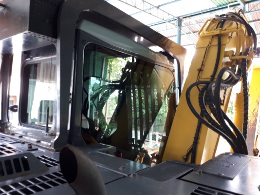 รถขุด KOMATSU PC128US-2