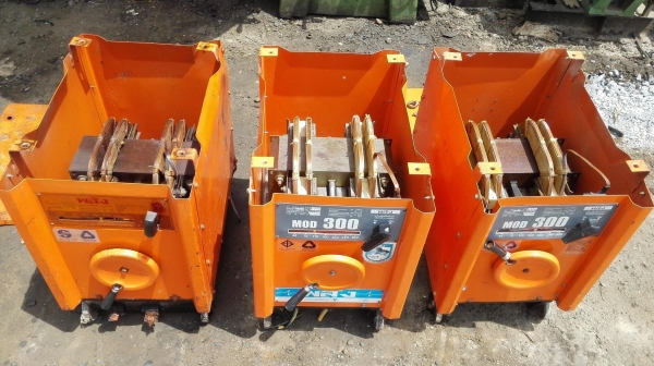 ตู้เชื่อมพลัง MOD 300 Amp สภาพสวยสดเดิมพร้อมใช้