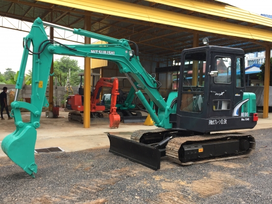 ขายรถขุด MITSUBISHI ME045 รถเก่านอก ฟรีจัดส่งทั่วไทย