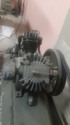 ขายปั้มลมพร้อมมอเตอร์สามสาย 5แรง