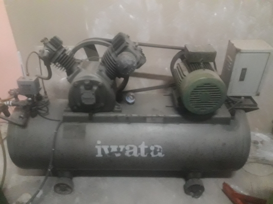 ขายปั้มลมพร้อมมอเตอร์สามสาย 5แรง