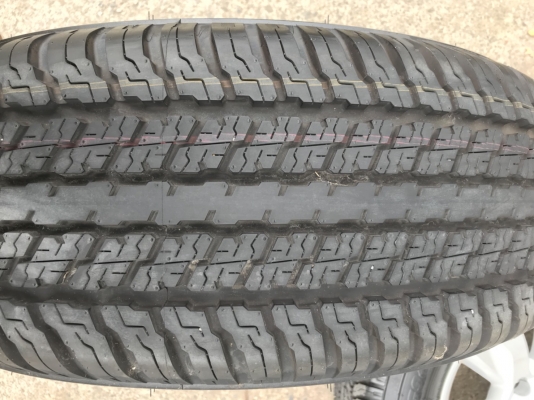 ล้อรีโว้ขอบ 17 พร้อมยางป้ายแดงปี17