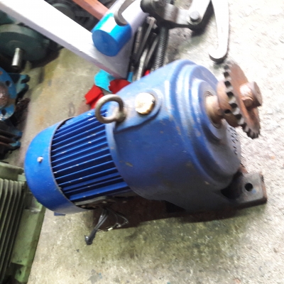 ขาย !! มอเตอร์เกียร์.CPG.ขนาด1แรง380v.รอบ1:60.พร้อมใช้งาน