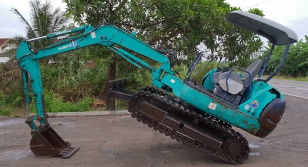 ขายด่วน345,000รถแบคโฮKOMATSUโคมัสซูPC35-8รุ่นยอดนิยมสวยๆเทียบเท่าPC35เครื่องโคมัสซู3D84เครื่องดีปั่มแรงรถนอกเพิ่งนำเข้ามาใหม่ยังไม่เคยใช้งานในเมืองไทยเลย