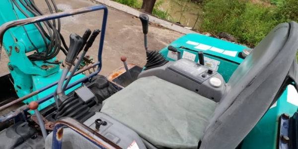 ขายด่วน345,000รถแบคโฮKOMATSUโคมัสซูPC35-8รุ่นยอดนิยมสวยๆเทียบเท่าPC35เครื่องโคมัสซู3D84เครื่องดีปั่มแรงรถนอกเพิ่งนำเข้ามาใหม่ยังไม่เคยใช้งานในเมืองไทยเลย