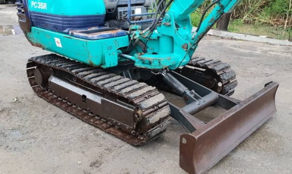 ขายด่วน345,000รถแบคโฮKOMATSUโคมัสซูPC35-8รุ่นยอดนิยมสวยๆเทียบเท่าPC35เครื่องโคมัสซู3D84เครื่องดีปั่มแรงรถนอกเพิ่งนำเข้ามาใหม่ยังไม่เคยใช้งานในเมืองไทยเลย