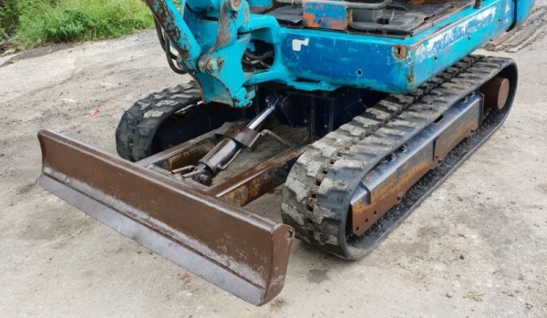 ขายด่วน255,000บาทรถแบคโฮคูโบต้าK30คอลโทลสั้นน้ำมันปั้มนี้วติดลายหัวกะแทกดีเทียบเท่าPC30รถนอกสถาพดีพร้อมใช้เพิ่งนำเข้ามายังไม่เคยใช้งานในไทยเลย