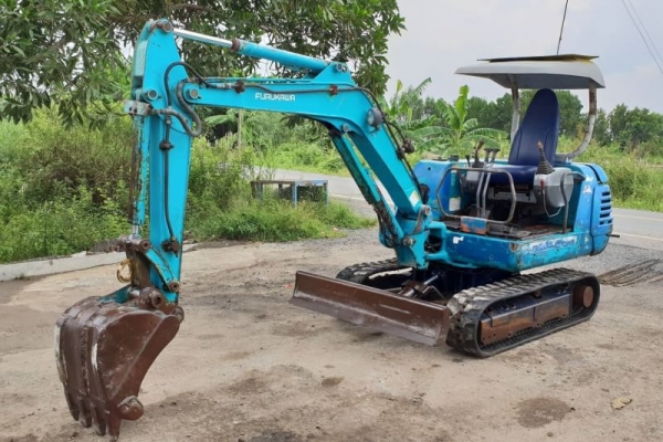 ขายด่วน255,000บาทรถแบคโฮคูโบต้าK30คอลโทลสั้นน้ำมันปั้มนี้วติดลายหัวกะแทกดีเทียบเท่าPC30รถนอกสถาพดีพร้อมใช้เพิ่งนำเข้ามายังไม่เคยใช้งานในไทยเลย