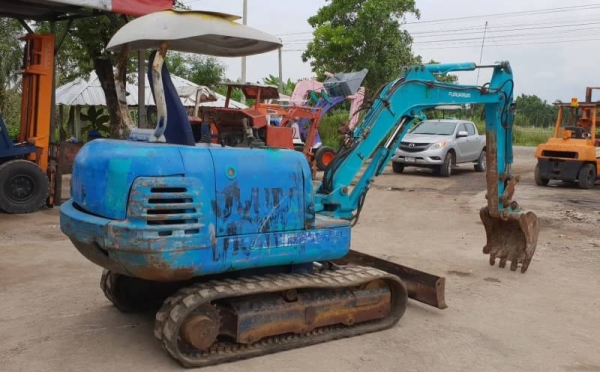 ขายด่วน255,000บาทรถแบคโฮคูโบต้าK30คอลโทลสั้นน้ำมันปั้มนี้วติดลายหัวกะแทกดีเทียบเท่าPC30รถนอกสถาพดีพร้อมใช้เพิ่งนำเข้ามายังไม่เคยใช้งานในไทยเลย