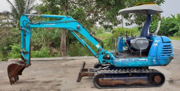 ขายด่วน255,000บาทรถแบคโฮคูโบต้าK30คอลโทลสั้นน้ำมันปั้มนี้วติดลายหัวกะแทกดีเทียบเท่าPC30รถนอกสถาพดีพร้อมใช้เพิ่งนำเข้ามายังไม่เคยใช้งานในไทยเลย