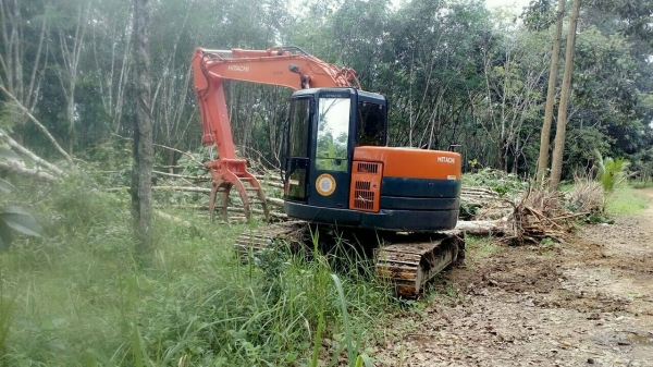ขายรถแบคโฮ HITACHI EX135US-5 ไมล์ 3968 ชม.เอกสารอินวอย ราคา 650000